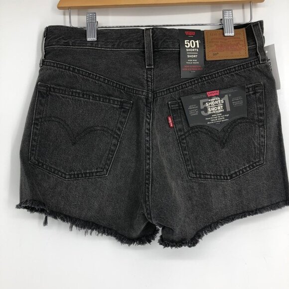 NWT Aritzia Levi's Grey wash 501 Original Short  Mid-rise denim shorts size 27 - Picture 5 of 16